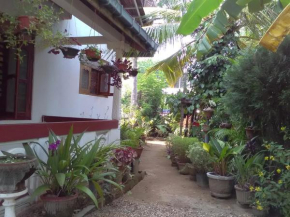 Гостиница Gem Villa  Weligama